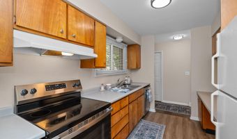 1025 Western Dr, Ann Arbor, MI 48103