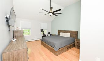39 Warner St, Bristol, CT 06010