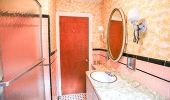 29 Edward Ave, East Providence, RI 02916