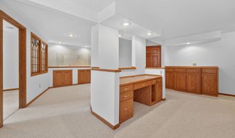 W2313 ST GERMAINE Court, Appleton, WI 54915