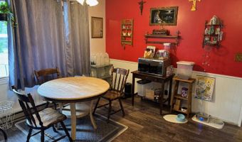 415 10th St W, Bottineau, ND 58318