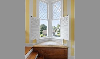 20 Lincoln St, Jamestown, RI 02835