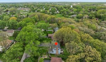 635 Oakview Dr, Algonquin, IL 60102