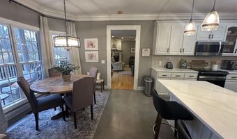 1969 Autumn Creek Dr, Arab, AL 35016