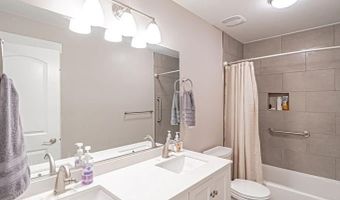 1043 Diamond Dr, Ammon, ID 83406