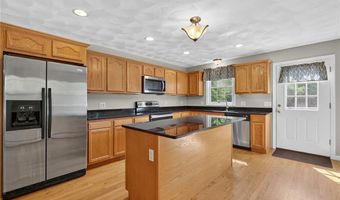 11 Soneric Ln, Richmond, RI 02812