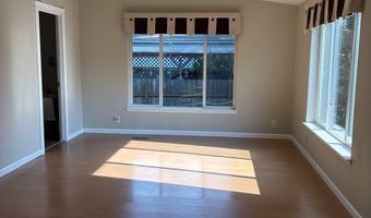 21984 CAMELLIA Ct, Aurora, OR 97002