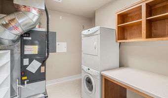 989 Golden Aspen Pl, Ashland, OR 97520