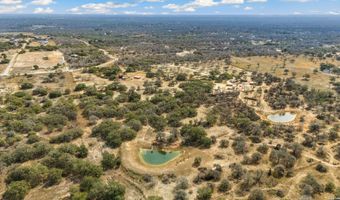1240 County Road 324, Adkins, TX 78101