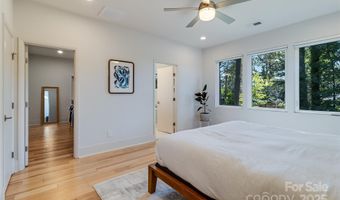 3110 Creighton Dr, Charlotte, NC 28205