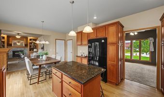 2514 SW Ridgeway Ct, Ankeny, IA 50023