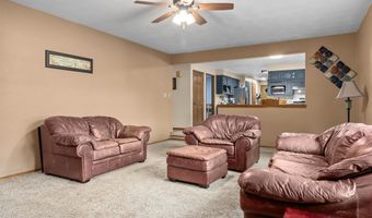 1022 E CAPITOL Dr, Appleton, WI 54911