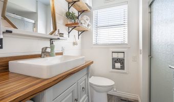8755 LAKE St, Rockaway Beach, OR 97136