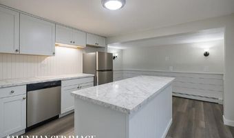 27 Flanders St, Auburn, ME 04210