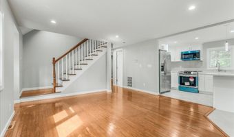 7 Mondamin Rd, Alloway, NJ 07422