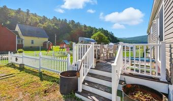 1433 N 116 Rd B, Bristol, VT 05443