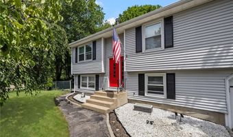 15 Laforge Dr, Coventry, RI 02816