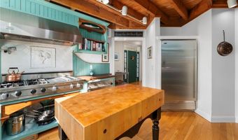 27 W Willow Ln, Charlestown, RI 02813