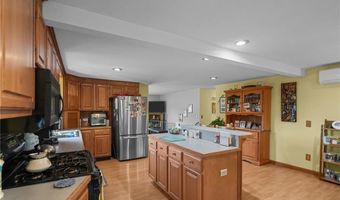 26 Lloyd Dr, Coventry, RI 02816