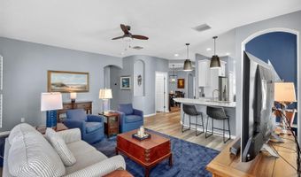 5610 GOLDEN ISLES Dr, Apollo Beach, FL 33572