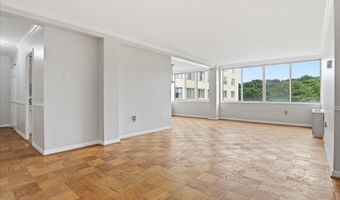 6641 WAKEFIELD Dr 703, Alexandria, VA 22307