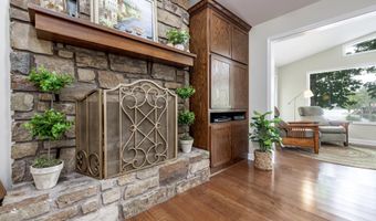 1 Escondite Ln, Hot Springs, AR 71909