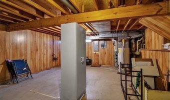203 Robin Rd, Amherst, NY 14228