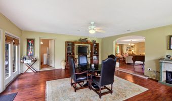 13239 Old Woolmarket Rd, Biloxi, MS 39532