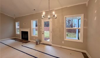 408 Redwater Trl, Aberdeen, NC 28315