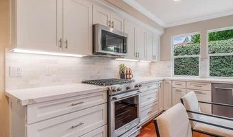 30101 Amelia Dr, Agoura Hills, CA 91301