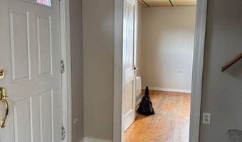76 Vernon St, Bangor, ME 04401
