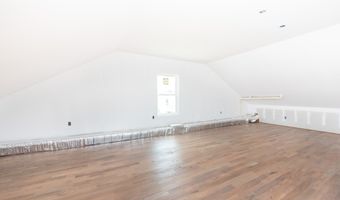70 Northfield Dr, Bridgeport, CT 06606