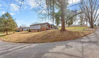 402 S Spruce St, Wilkesboro, NC 28697