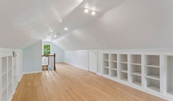 1109 N ILLINOIS St, Arlington, VA 22205