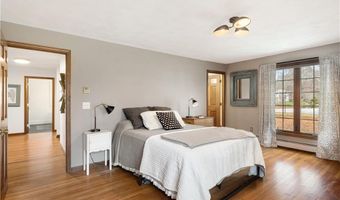 4 Intrepid Ln, Jamestown, RI 02835