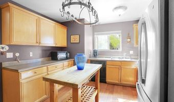 2536 White Oak Pl 1, Escondido, CA 92027