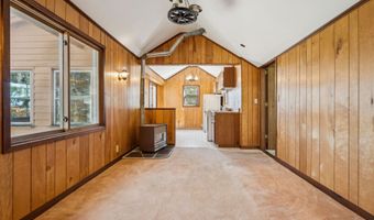 240 Black Point Rd, Alton, NH 03810
