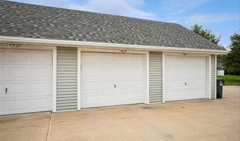 1550 SW Twin Gates Dr, Ankeny, IA 50023