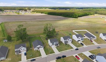 1199 Queensland Ln, Ayden, NC 28513