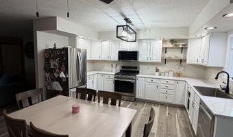 1620 E Elm St, Algona, IA 50511
