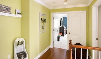 12 Jamie Ct, Barnegat, NJ 08005