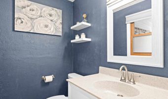 3207 CRESTVIEW Dr, Appleton, WI 54915