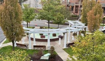 2736 BARCLAY Way NE 4, Ann Arbor, MI 48105
