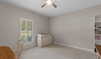 200 Colonel Burt Dr, Benton, LA 71006