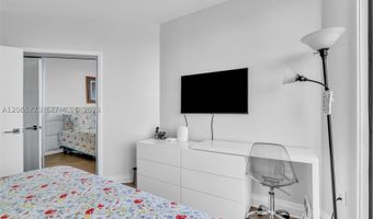2000 Island Blvd 2006, Aventura, FL 33160