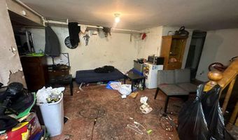 8 N ELLAMONT St, Baltimore, MD 21229