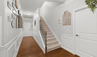 197 Colfax Dr, Boiling Springs, SC 29316