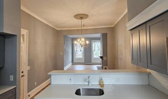 32 1st St 2, Albany, NY 12210