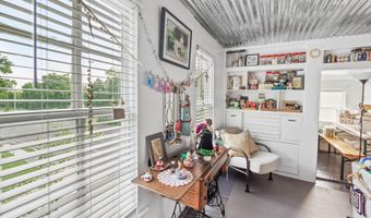 1748 Georgia St, Alford, FL 32420