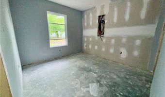 339 S Oak St, Austin, IN 47102